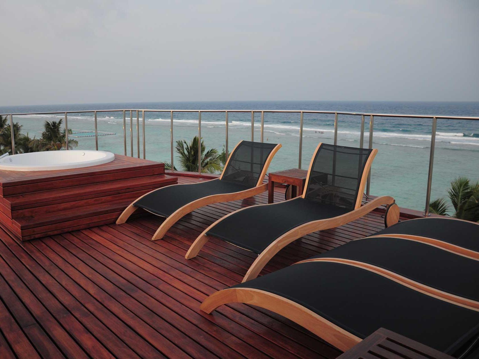 Airport Beach Hotel Hulhumalé Exterior foto